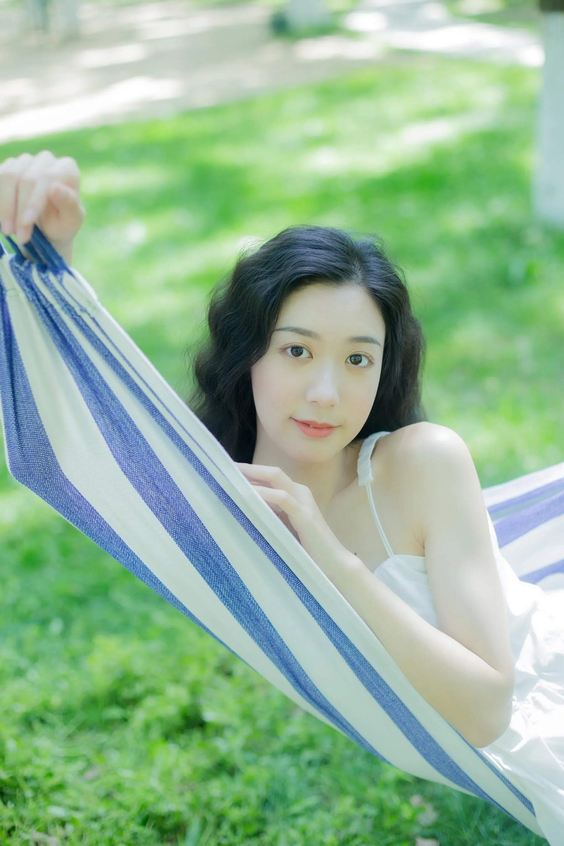[YITUYU艺图语]2022.07.17 沉沦夏日 饲猫少女- [40P]插图5